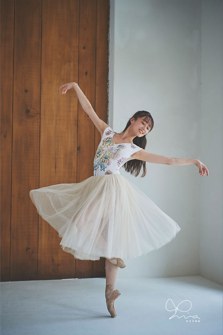 stina 花柄レオタード L 晒せ